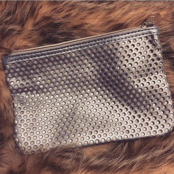 Makeup Bundle! - Picture 4 of 6